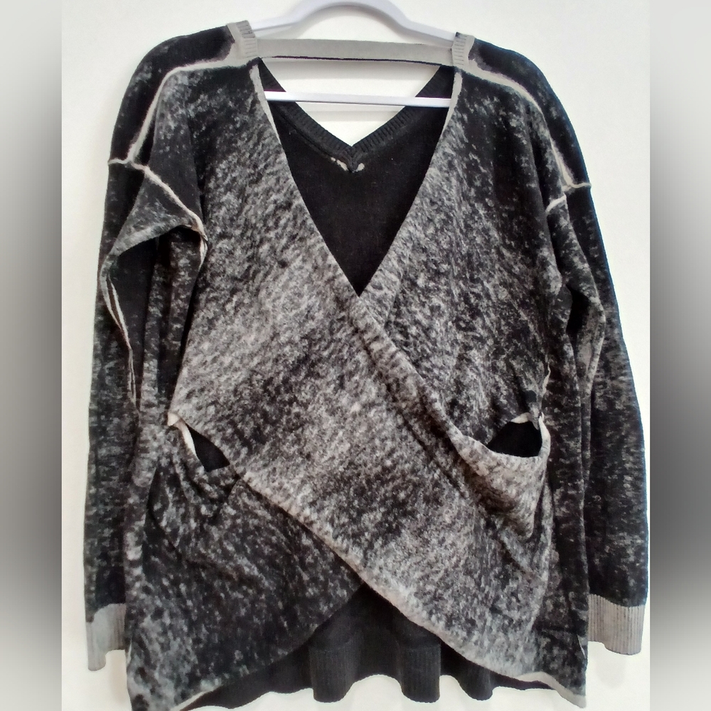 525 AMERICA Luxe Cashmere/Cotton Blend V-neck Cross Back twist/wrap sweater Sz S - Picture 4 of 15